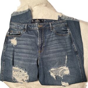Hollister Curvy High Rise Mom Jeans